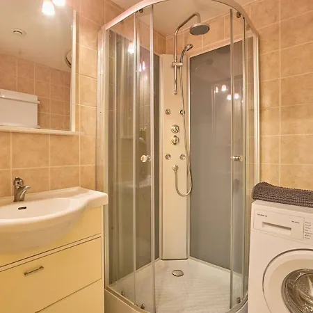 Spacieux T2bis Avec Balcon - Wifi Et Animaux Acceptes - Fr-1-841-51 Apartment *